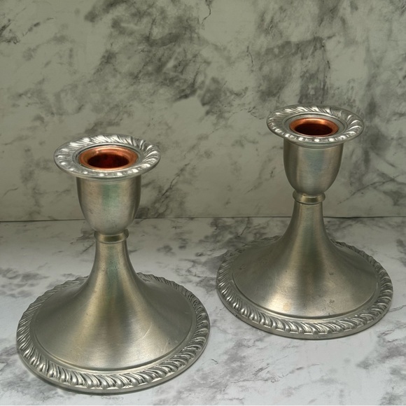 W.B. MFG Weidling Bros. Antique Stamped Set of 2 Silver Candle Holders, 1 229 - Picture 4 of 12